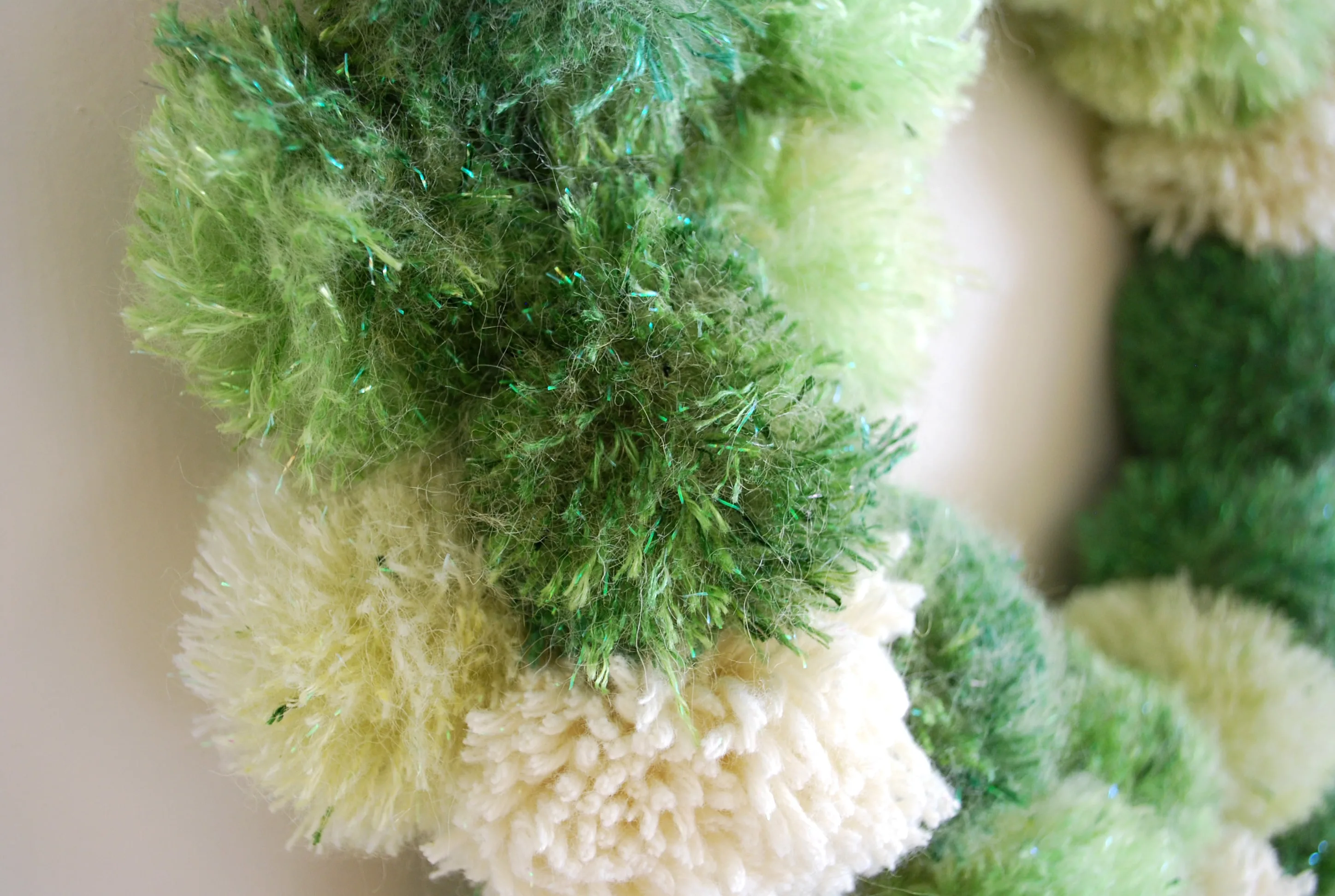 How to Make a Pom Pom Wreath