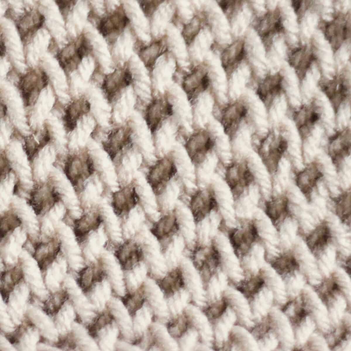 Honeycomb Brioche Knitting Pattern in beige color yarn.
