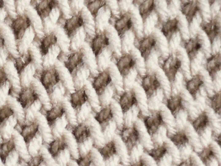 Honeycomb Brioche Knitting Pattern in beige color yarn.