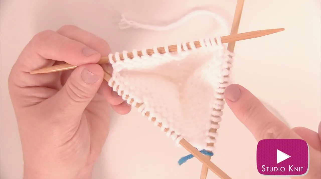 How to Knit a POKEBALL with Studio Knit