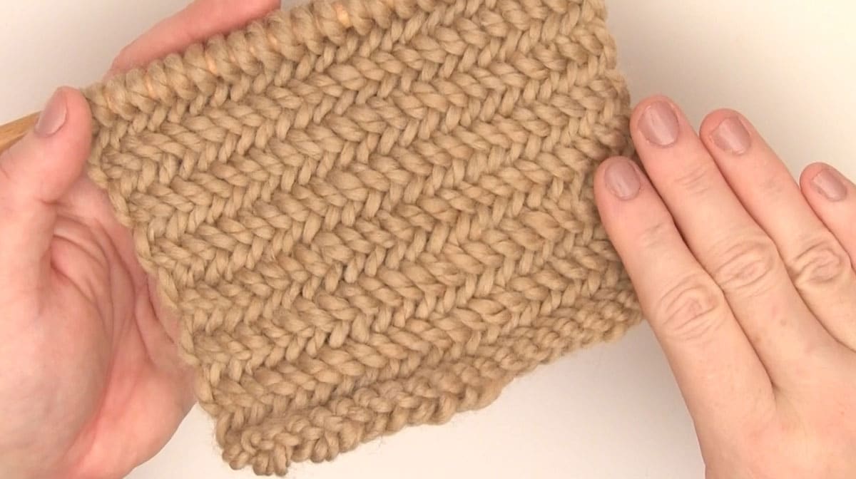 How to Knit the Herringbone Stitch with Easy, Free Knitting Pattern + Video Tutorial by Studio Knit