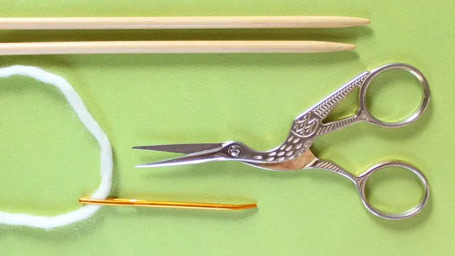 Knitting Tools for Absolute Beginners - Studio Knit