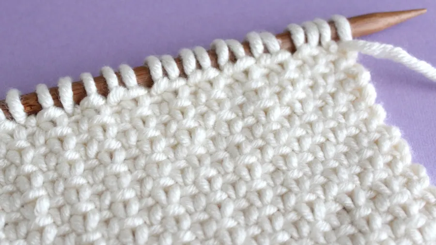 RIGHT SIDE How to Knit the Linen Stitch with Free Written Pattern and Video Tutorial by Studio Knit.