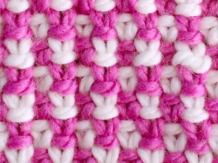 Linen Stitch Knitting Pattern in white and pink yarn colors