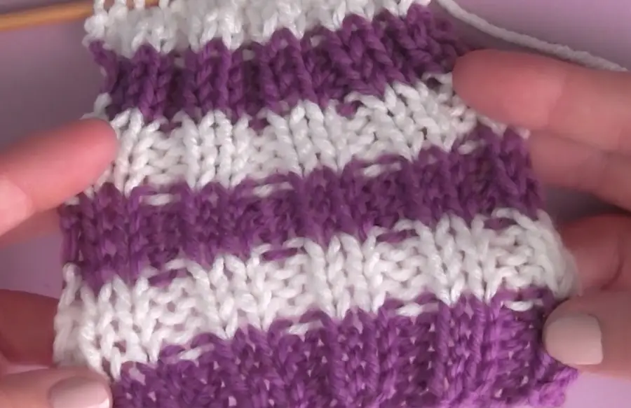 How to Remove Purl Dash Lines - Knit Stripes with Studio Knit