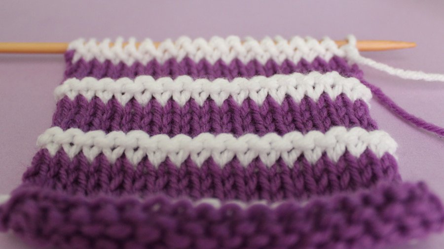 How to Knit Stripes with Studio Knit - Texture of Stockinette with Garter Stripes Stitch Pattern