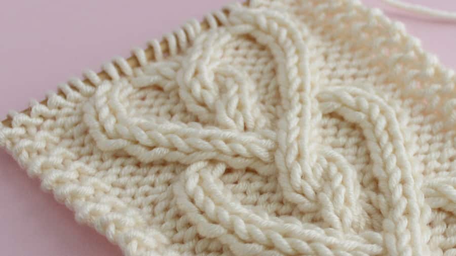 Cable Heart knitting pattern in white yarn