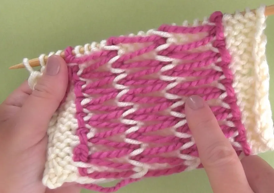 Catching Yarn Floats when Knitting Vertical Stripes with Studio Knit