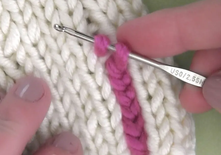 Crochet Hook to Easily Knit Vertical Stripes using a Crochet Chain with Video Tutorial by Studio Knit