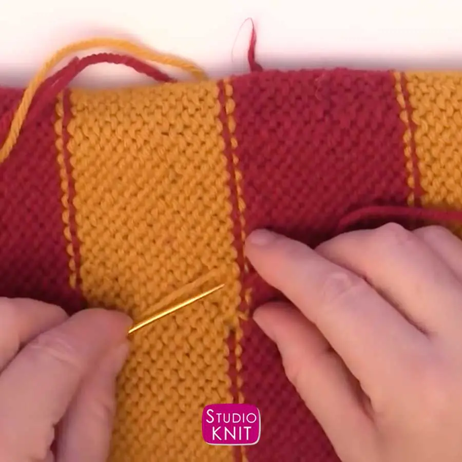 Harry Potter Scarf Knitting Pattern Weaving in Yarn Tail Ends