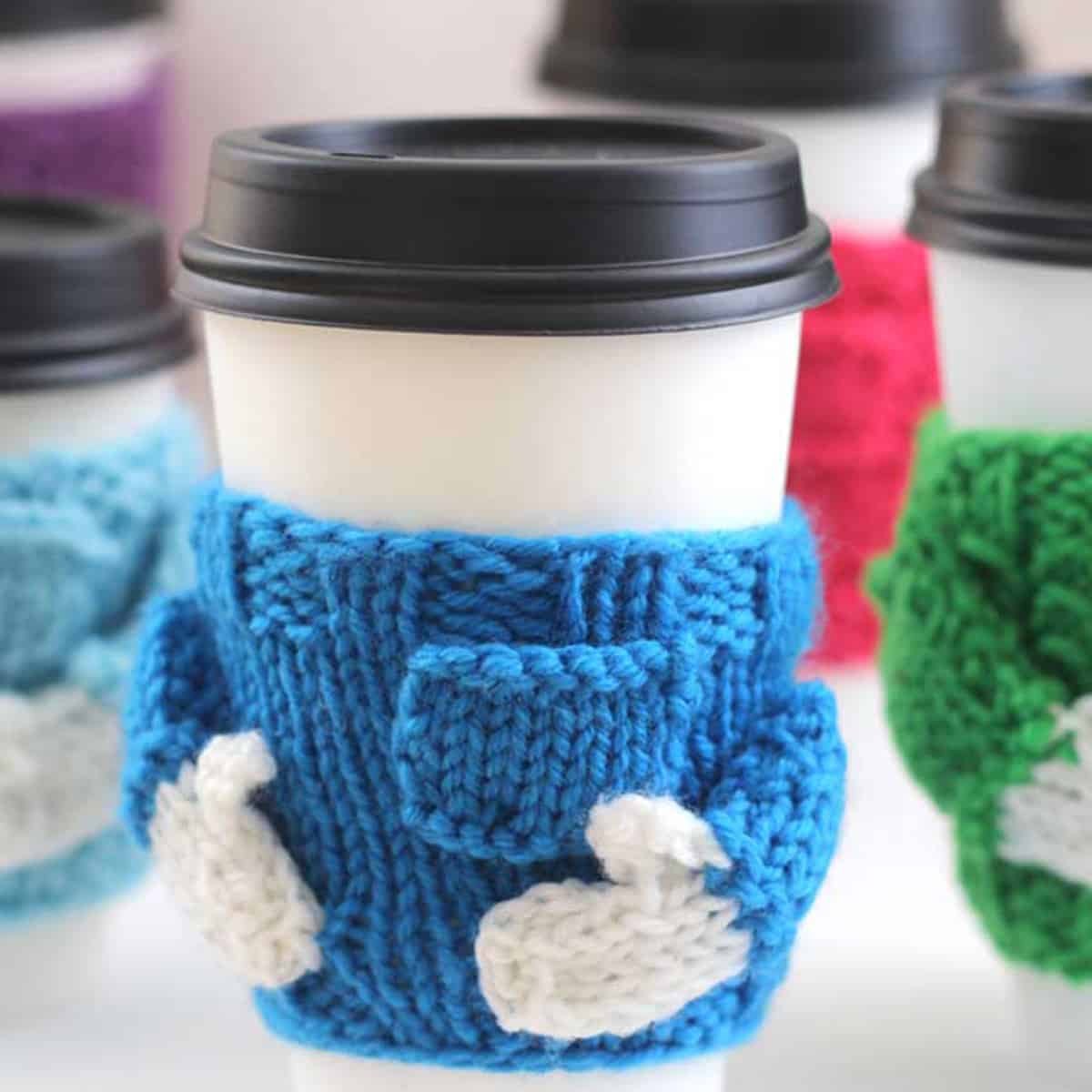 How to Knit  Basic Cup Cozy (Closed Captions) 