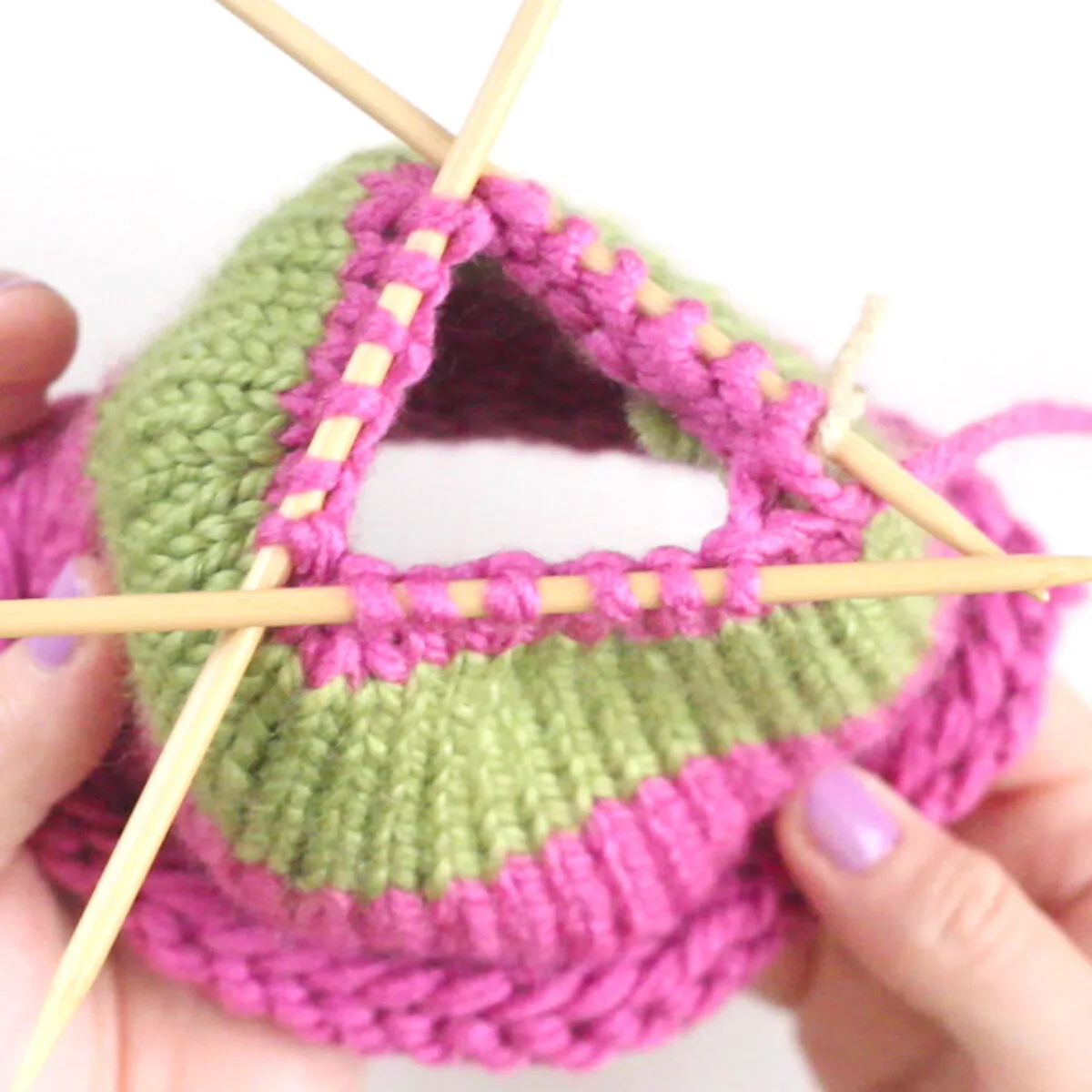 How to Use Double-Pointed Knitting Needles