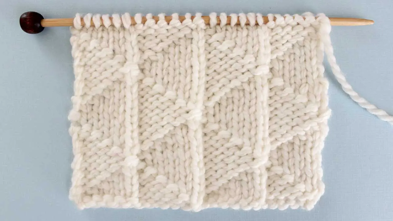 Pennant Pleating Knitting Pattern