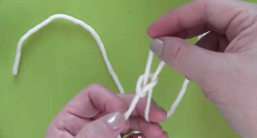 Make a Slip Knot for Knitting Step 5