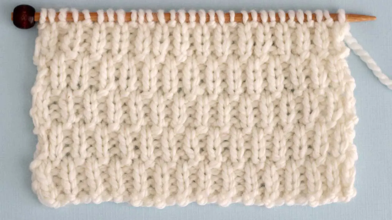 Long Raindrops Stitch Knitting Pattern