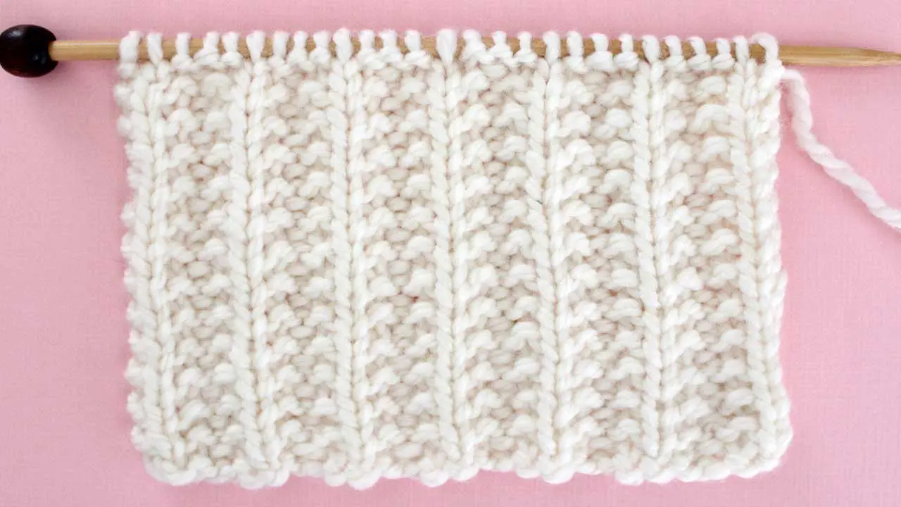 51 Knit Stitch Patterns for Beginning Knitters - Studio Knit