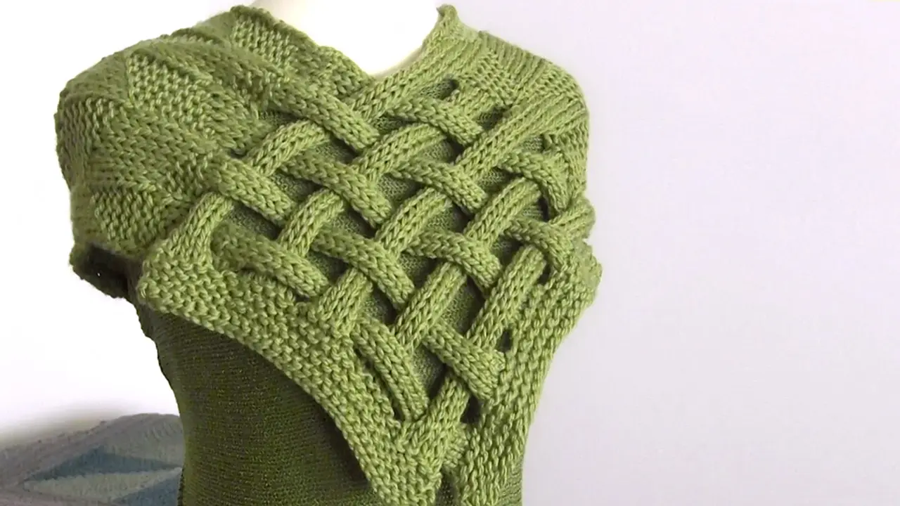 Braided Celtic Knot Scarf