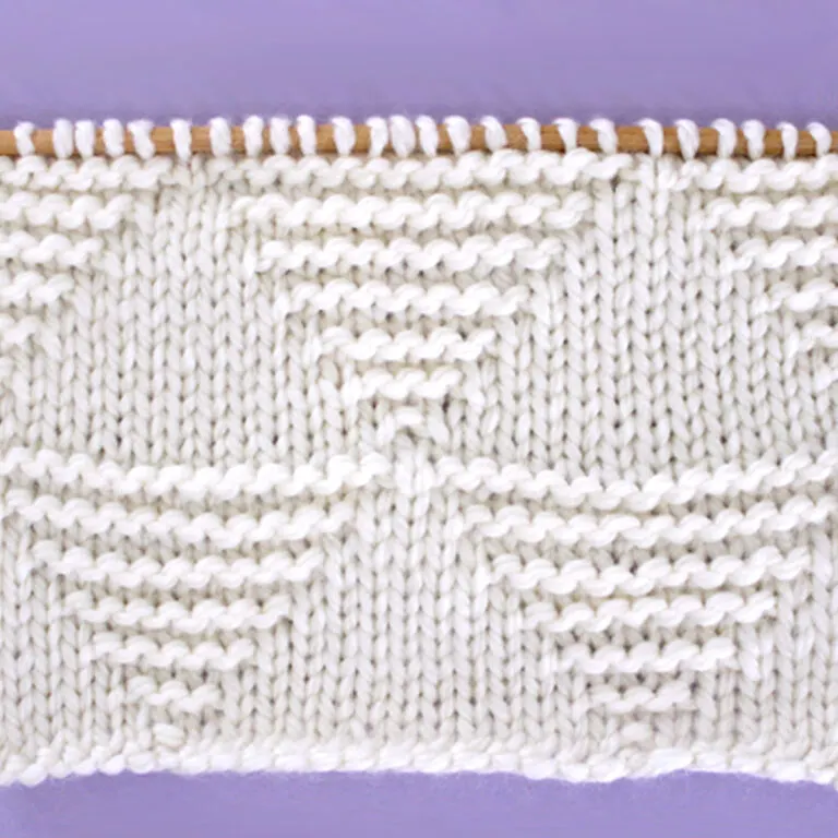 Large Stacked Triangle Stitch Knitting Pattern for Beginners