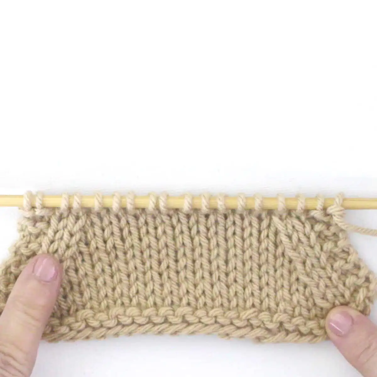 How to Knit On Circular Needles Or Knit In The Round « Knitting & Crochet  :: WonderHowTo