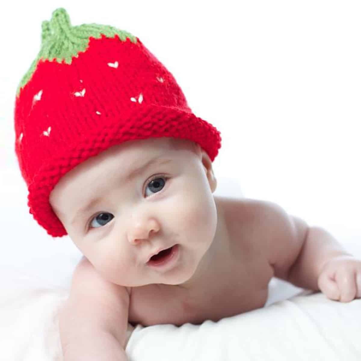 Anstændig Auto Overskyet How to Knit a Strawberry Baby Hat Pattern - Studio Knit